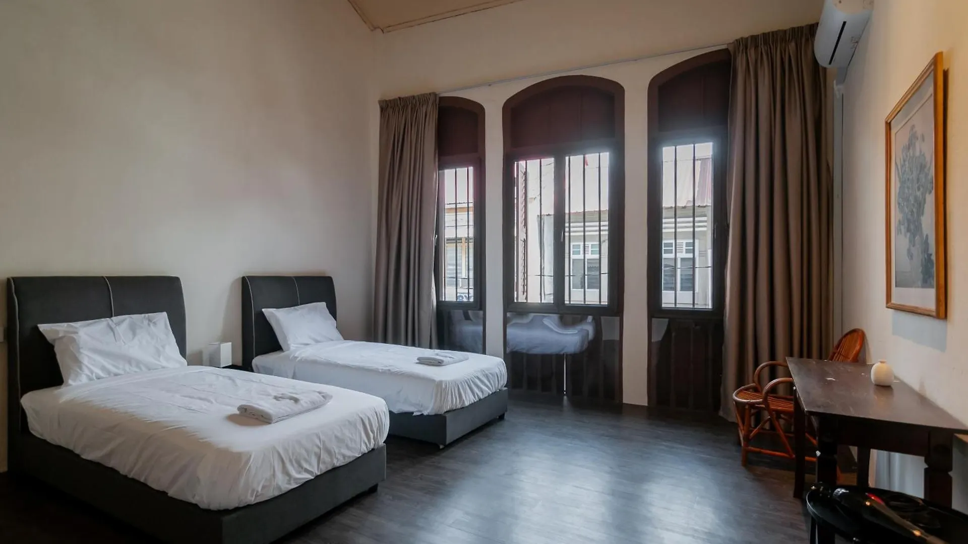 Melayu Villa By Aayu - 10 Mins Walk To 1St Avenue Mall George Town 0*,  Malaysia